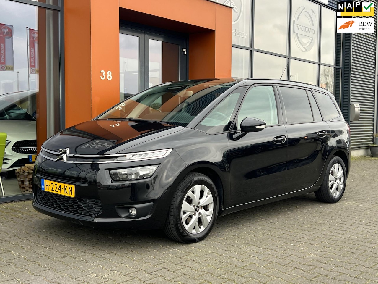 Citroën Grand C4 Picasso - 1.6 VTi 7 persoons|Panodak|Trekhaak - AutoWereld.nl