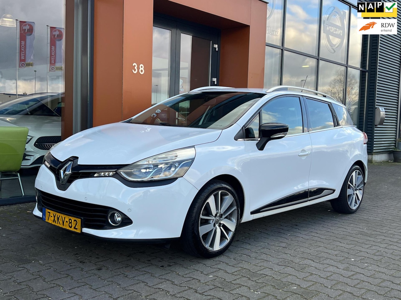 Renault Clio Estate - 0.9TCe Night&Day|Navi|Cruise|PDC|Bluetooth - AutoWereld.nl