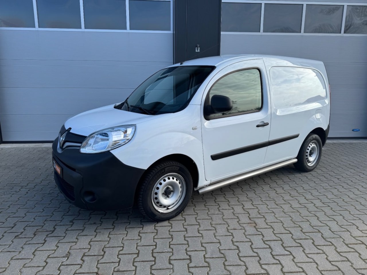 Renault Kangoo - 1.5 DCI 75 Génerique Pro / 59034 km / Euro 6 / Cruise / PDC / Si - AutoWereld.nl