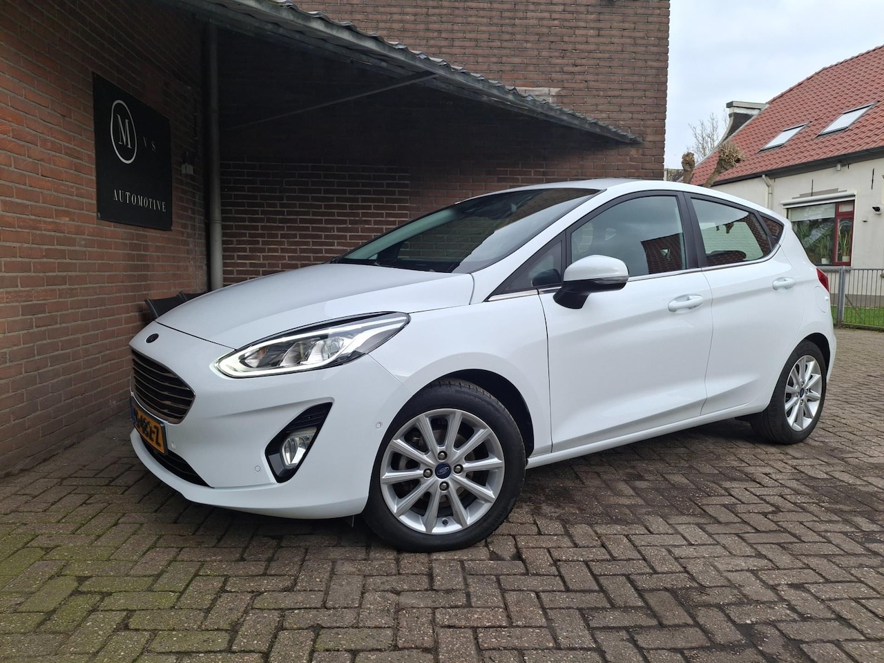 Ford Fiesta - 1.0 EcoBoost Titanium 100Pk Carplay / Navigatie / Cruise Conrole / Achteruitrij Camera / S - AutoWereld.nl