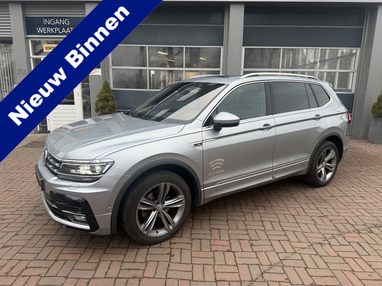 Volkswagen Tiguan Allspace - 1.5 TSI Highline R-line R 7p. 2019 Panodak,20inch,Clima,Navi Dealer onderhouden - AutoWereld.nl