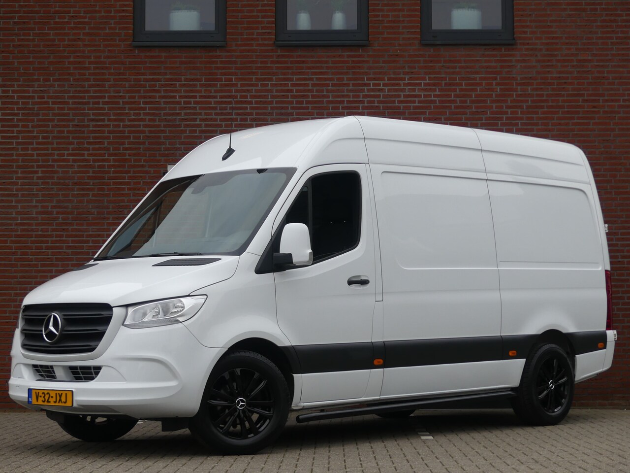 Mercedes-Benz Sprinter - 317 CDI L2H2 Airco/Cruise control/Camera - AutoWereld.nl