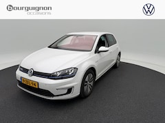 Volkswagen e-Golf - Business Automaat | Navigatie | Bluetooth |Achteruitrijcamera | Climate Control | 98570 Km