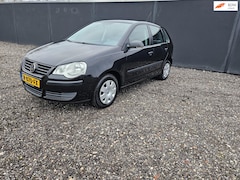 Volkswagen Polo - 1.2-12V Trendline 5 DRS. AIRCO-EL.RAMEN