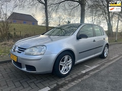 Volkswagen Golf - 1.4 TSI Trendline, airco, nieuwe apk, nap