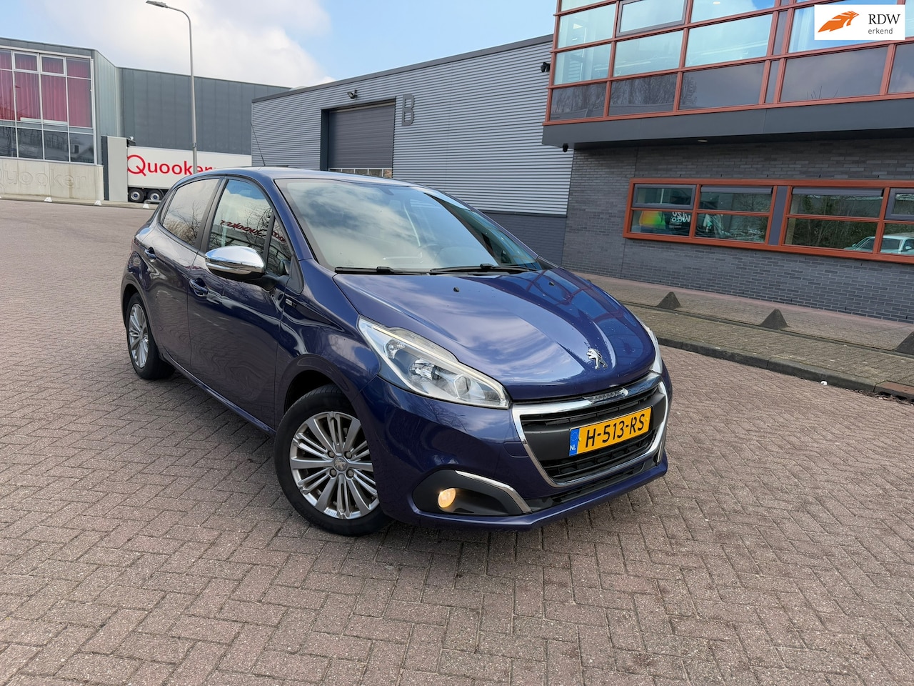 Peugeot 208 - 1.2 PureTech Allure Airco Navigatie Volledig onderhouden - AutoWereld.nl