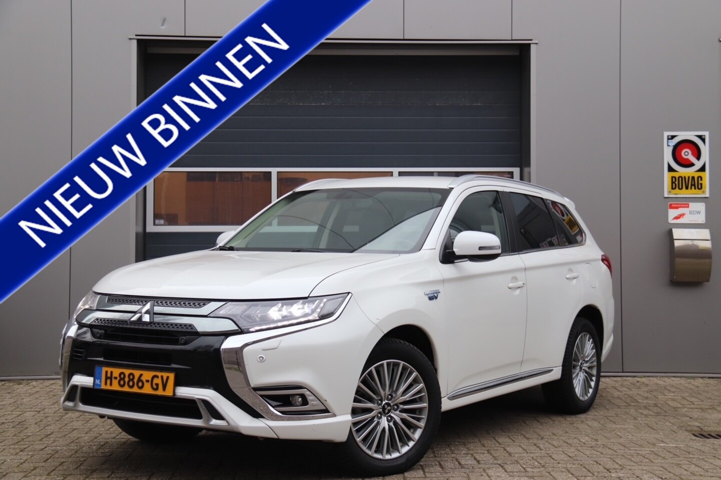 Mitsubishi Outlander - 2.4 PHEV Intense 2.4 PHEV Intense - AutoWereld.nl