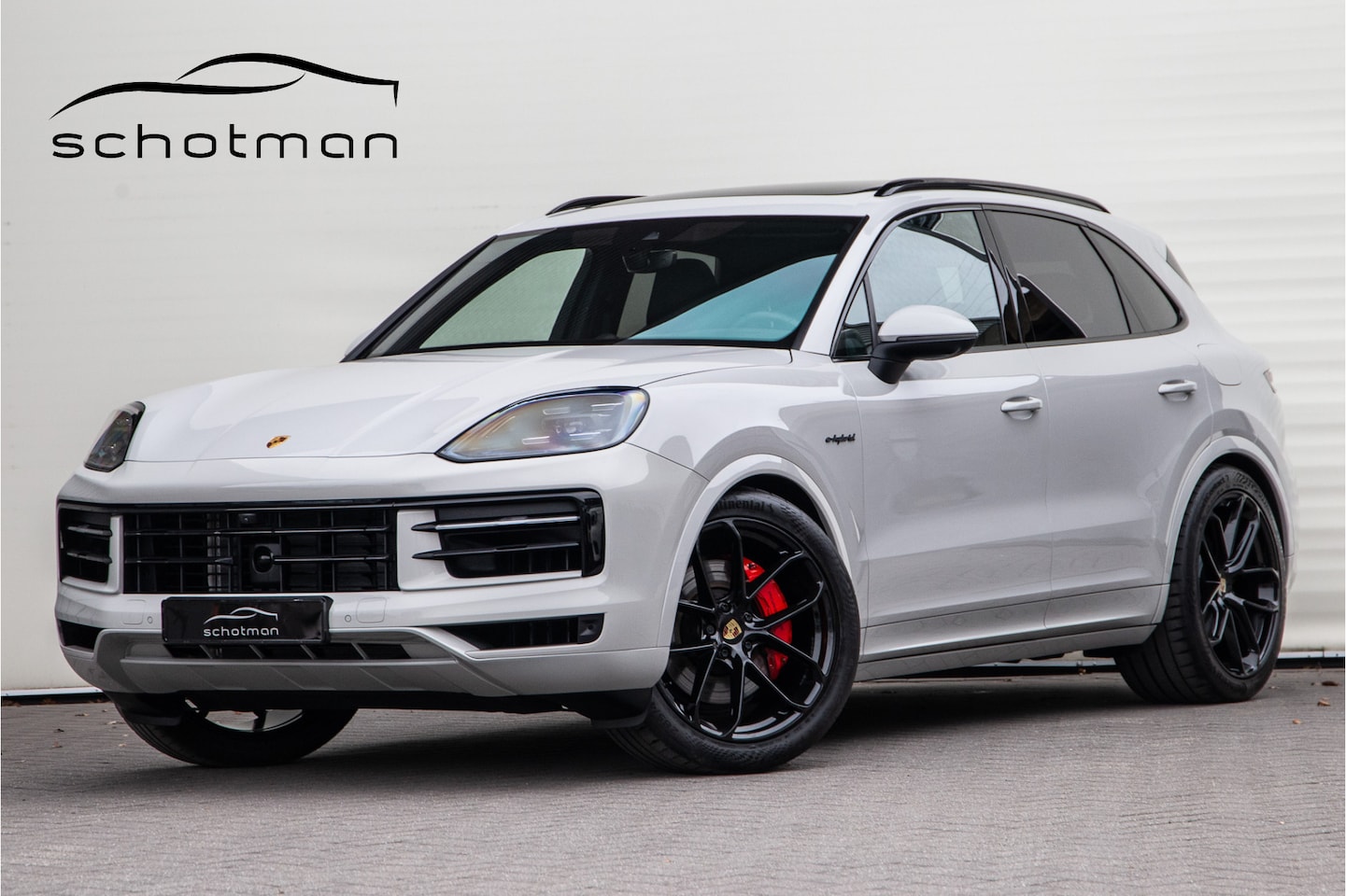 Porsche Cayenne - 3.0 E-Hybrid Facelift, Bose, Luchtvering, Pano, Passenger-Display, Sportstoelen 469pk - AutoWereld.nl