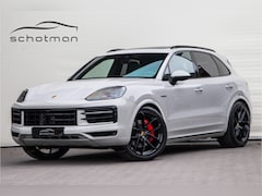 Porsche Cayenne - 3.0 E-Hybrid Facelift, Bose, Luchtvering, Pano, Passenger-Display, Sportstoelen 469pk