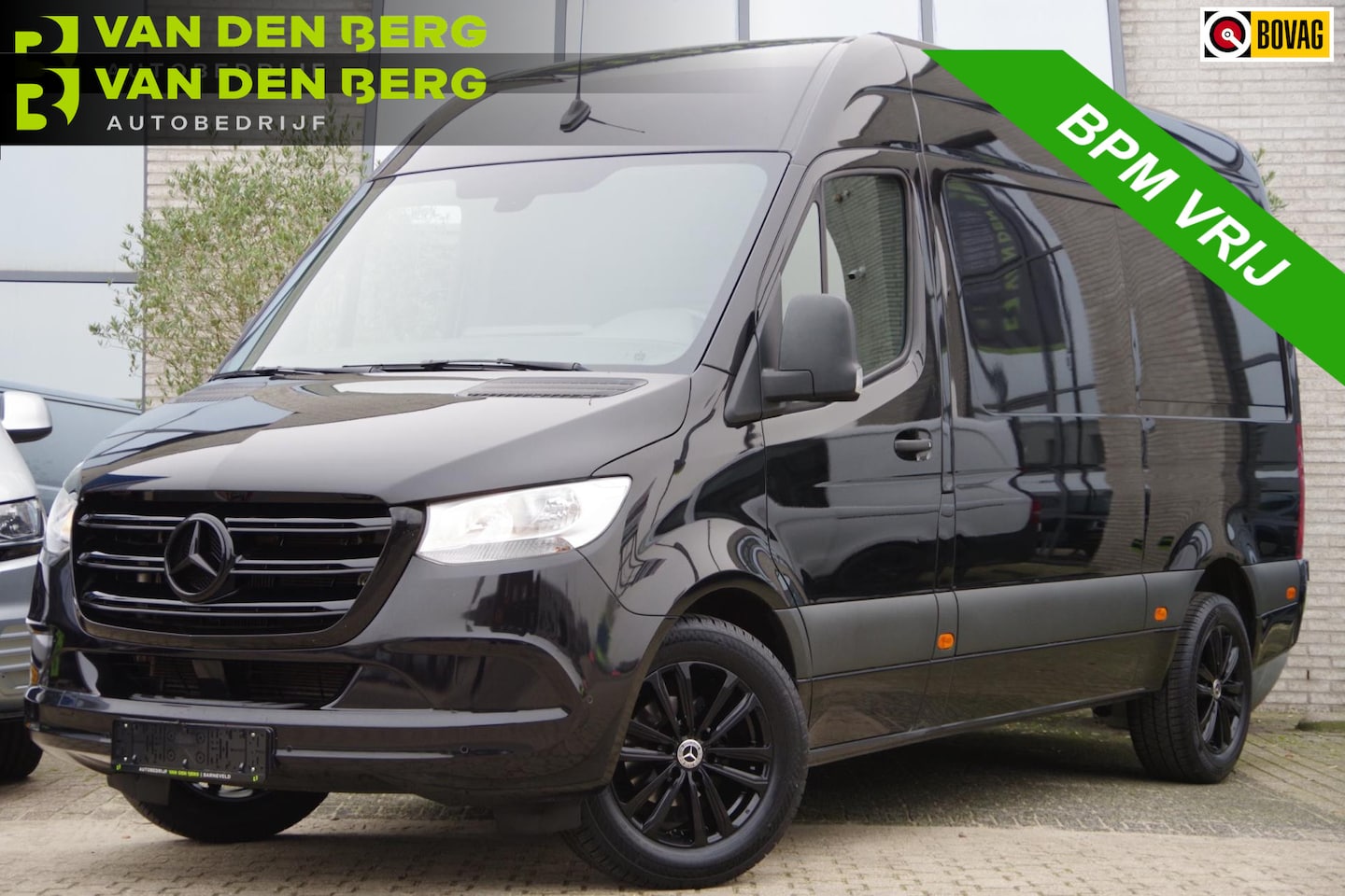 Mercedes-Benz Sprinter - 319 3.0 CDI V6 AUT. TREKHAAK, CAMERA, ADAPT. CRUISE, LEDER STUUR, PARKEERSENSOREN, APPLE C - AutoWereld.nl