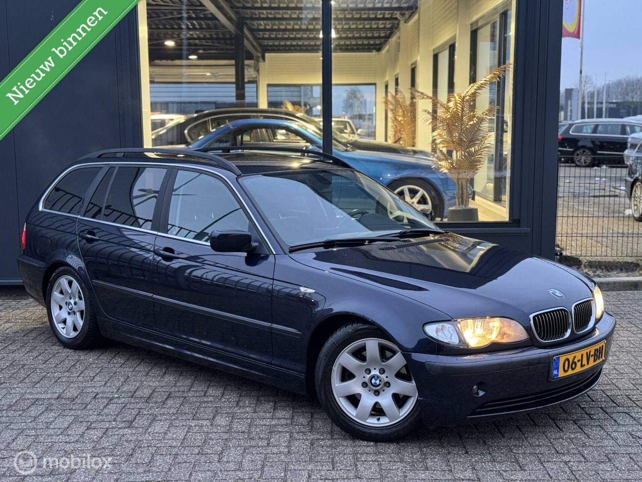 BMW 3-serie Touring - 320i / Youngtimer / Automaat / Navi / - AutoWereld.nl