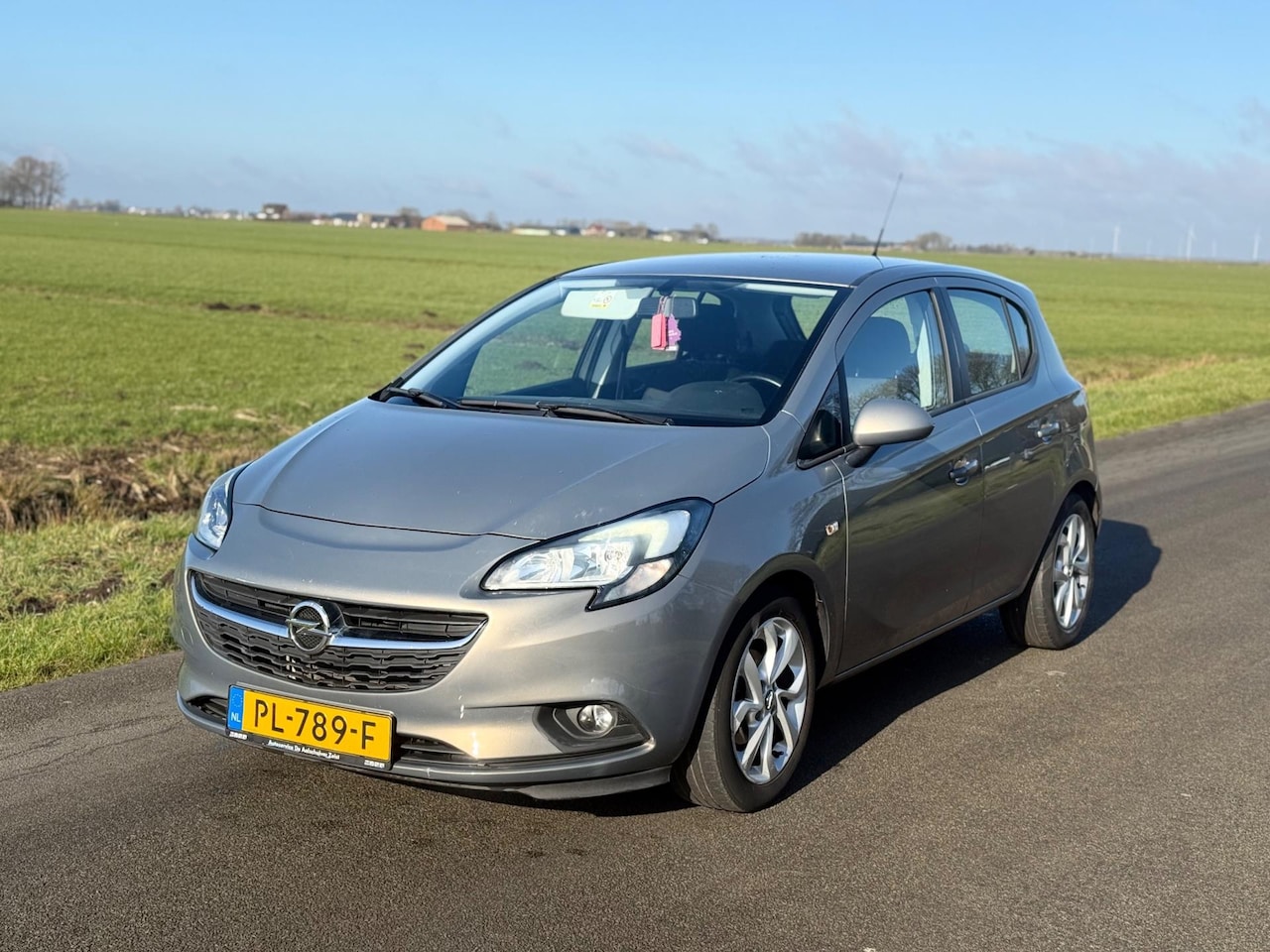 Opel Corsa - 1.4 Color Edition 1.4 Color Edition - AutoWereld.nl