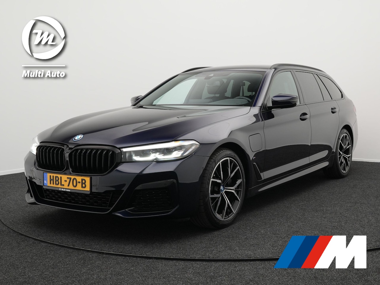 BMW 5-serie Touring - 530e M Sport Plug In Hybrid Dealer O.H INCL BTW PHEV | Trekhaak af Fabriek | Navi Pro | Le - AutoWereld.nl