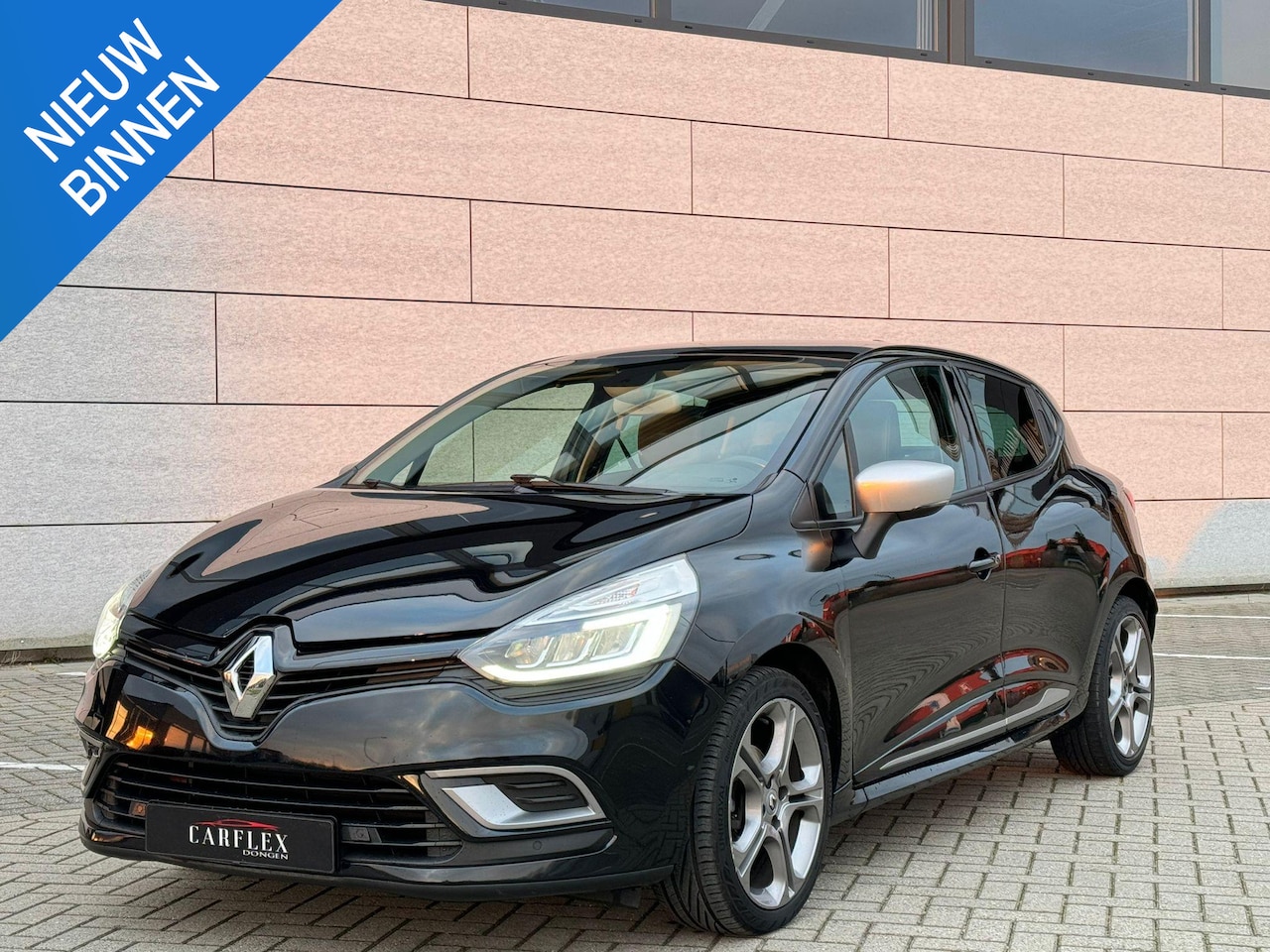 Renault Clio - 1.2 GT-line Automaat/PANO/CAMERA - AutoWereld.nl