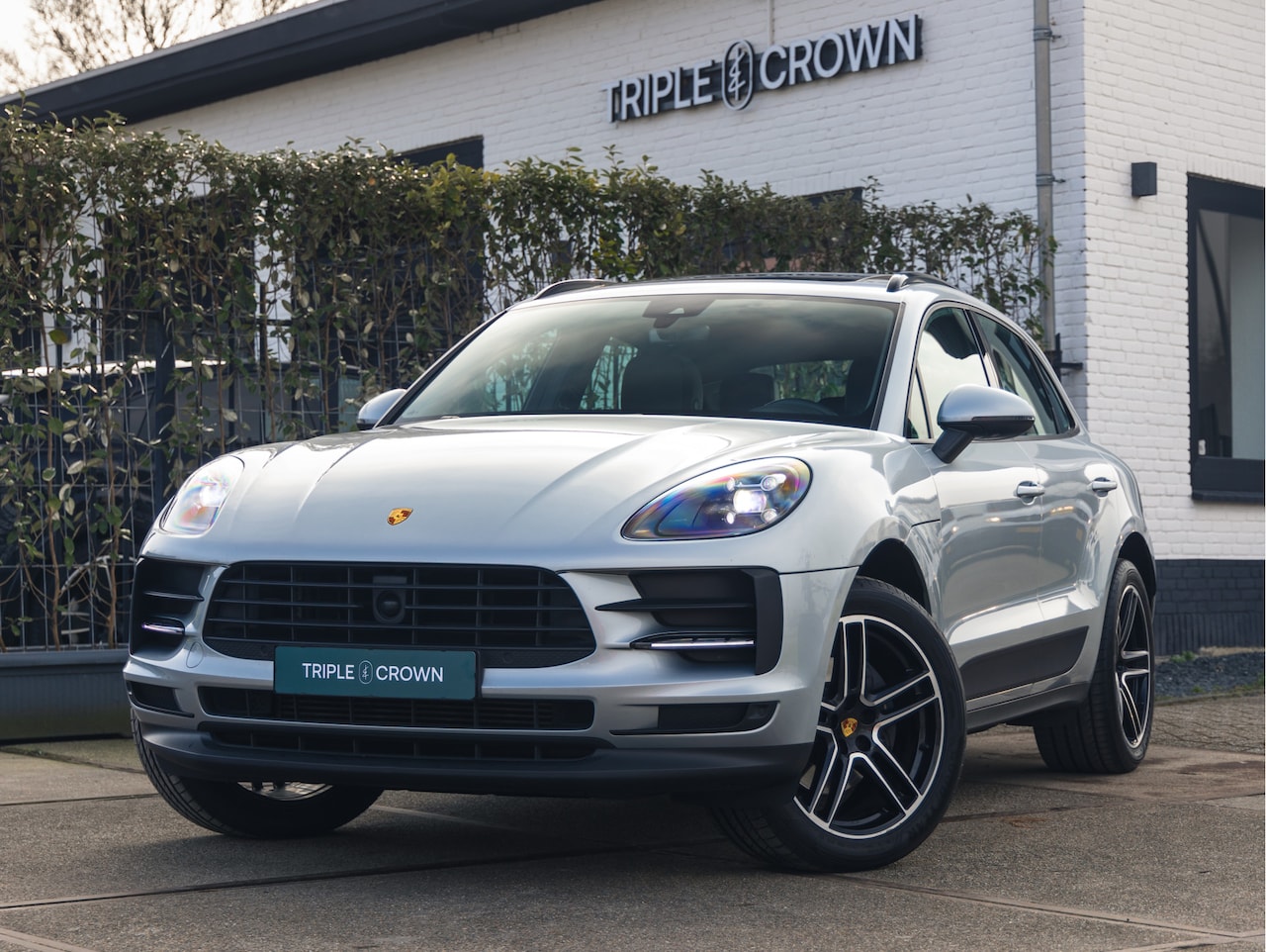 Porsche Macan - 2.0 | Luchtvering | Trekhaak | Panoramadak - AutoWereld.nl