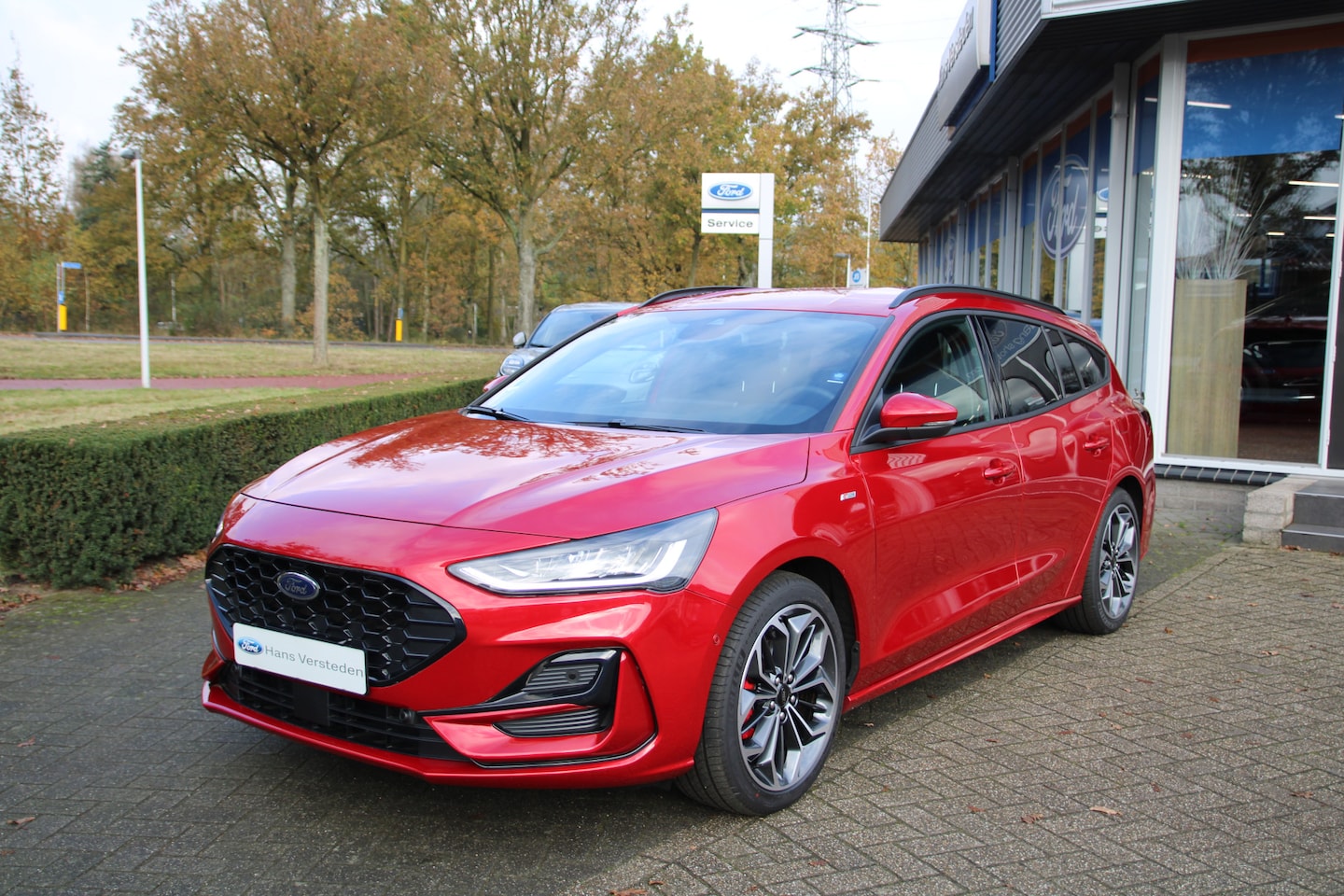 Ford Focus Wagon - 1.0 EcoBoost 125 PK Hybrid ST-Line WINTER-PACK | LEDER | 18" LM | BLIS | B&O PREMIUM AUDIO - AutoWereld.nl