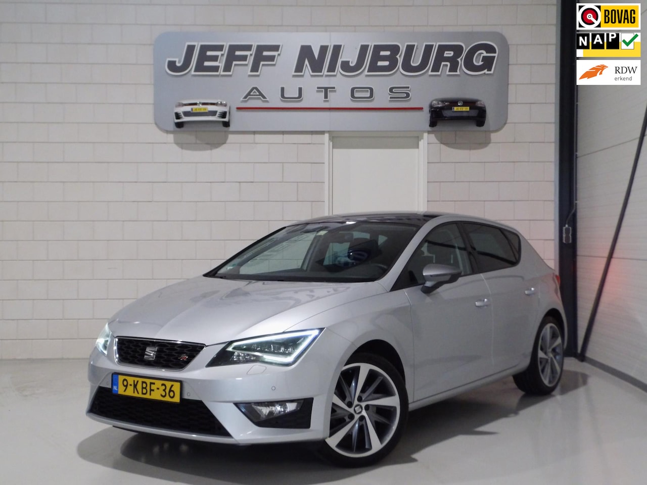 Seat Leon - 1.4 TSI FR "Origineel NL!" Navigatie Full-LED 18"Velgen Leder-alcantara, van 2e eigenaar i - AutoWereld.nl