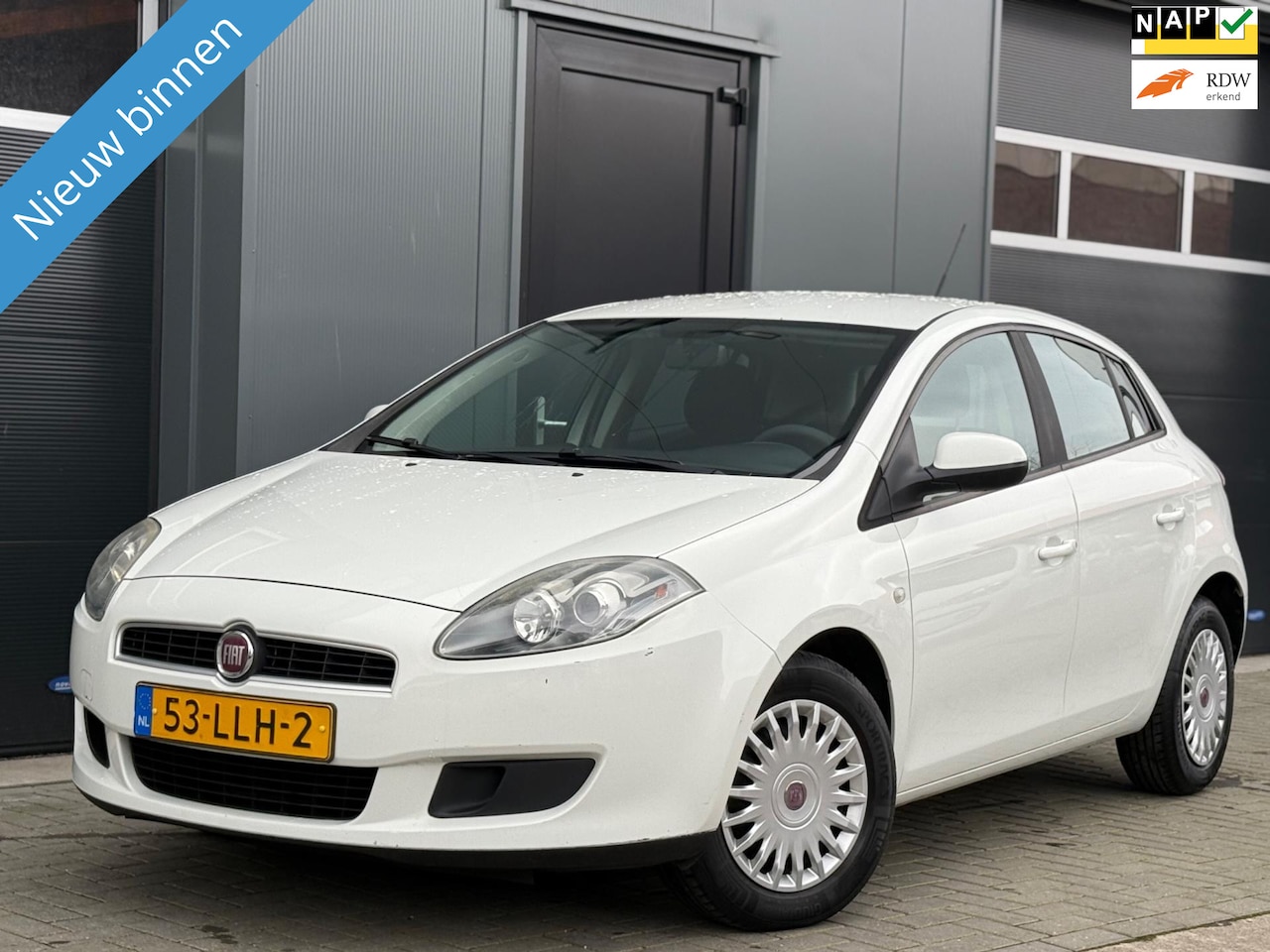 Fiat Bravo - 1.4 90PK Actual Airco| CarPlay!!! - AutoWereld.nl