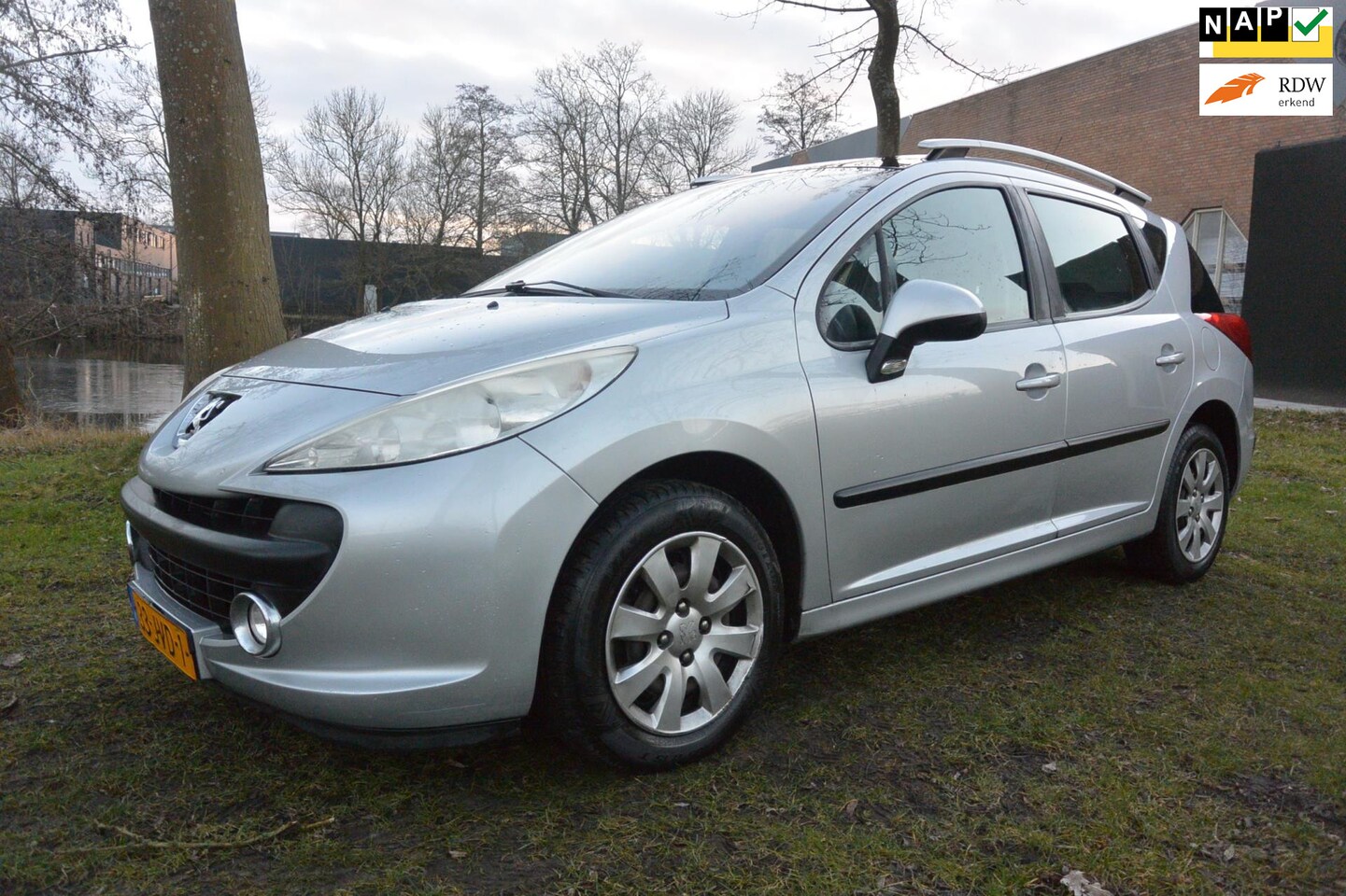 Peugeot 207 SW - 1.6 VTi XS Pack*airco*cruise*panorama - AutoWereld.nl