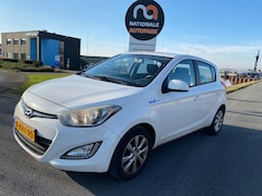 Hyundai i20 - 2013 * 1.2i i-Deal * FACELIFT * AC * EURO 5 * LED * APK