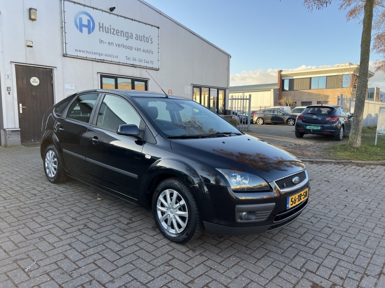 Ford Focus - 1.8-16V Fut. FlexiF|5DRS| AIRCO| Met APK! - AutoWereld.nl