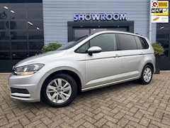 Volkswagen Touran - 1.5 TSI Comfortline Business 7p 150PK| Elektrische Trekhaak|Apple carplay|Cruise