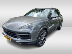 Porsche Cayenne - 3.0 E-Hybrid / Trekhaak / Panoramadak / 360Camera / Head-up / 21'' / Keyless / Bose / Spor