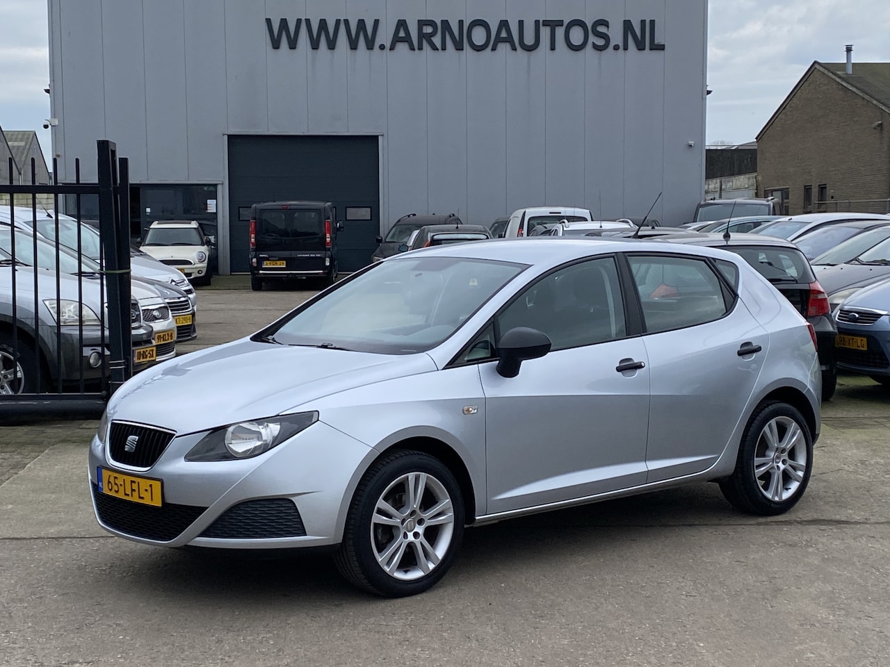 Seat Ibiza - 1.2 Club 1.2 Club 5-DEURS, AIRCO, ELEK-RAMEN, RADIO-CD-MP3, ISOFIX, AIRBAGS, CENT-VERGRENDELING, LM - AutoWereld.nl