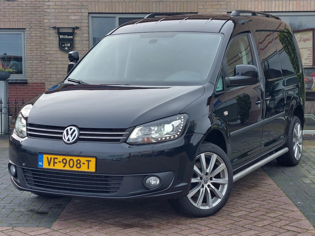 Volkswagen Caddy Maxi - 2.0 TDI | 2x schuifdeur | Leer | PDC | Navi | NAP - AutoWereld.nl