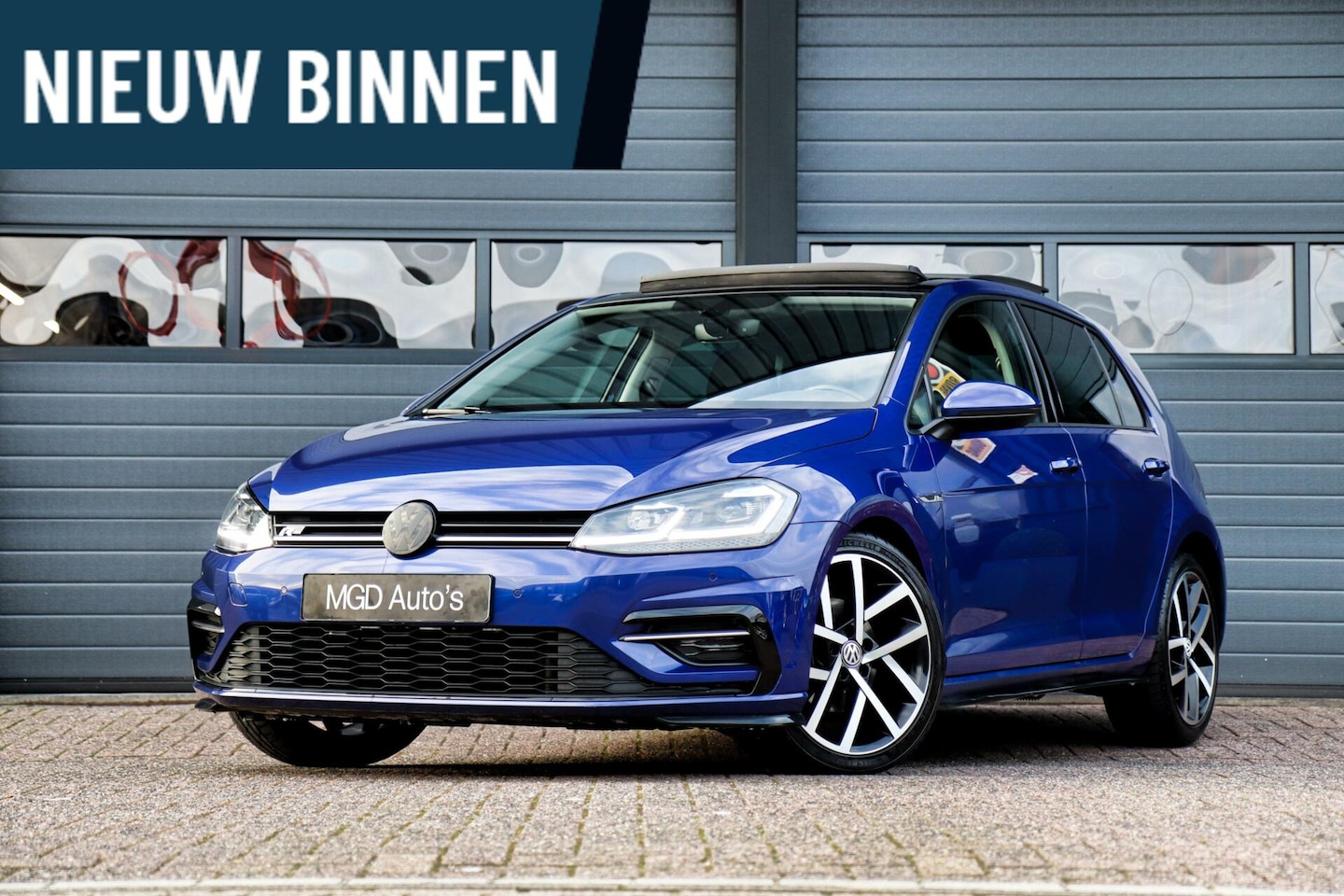 Volkswagen Golf - 1.5 TSI R-Line /LED/PANODAK/VIRTUAL/CAMERA/CARPLAY/ACC! - AutoWereld.nl