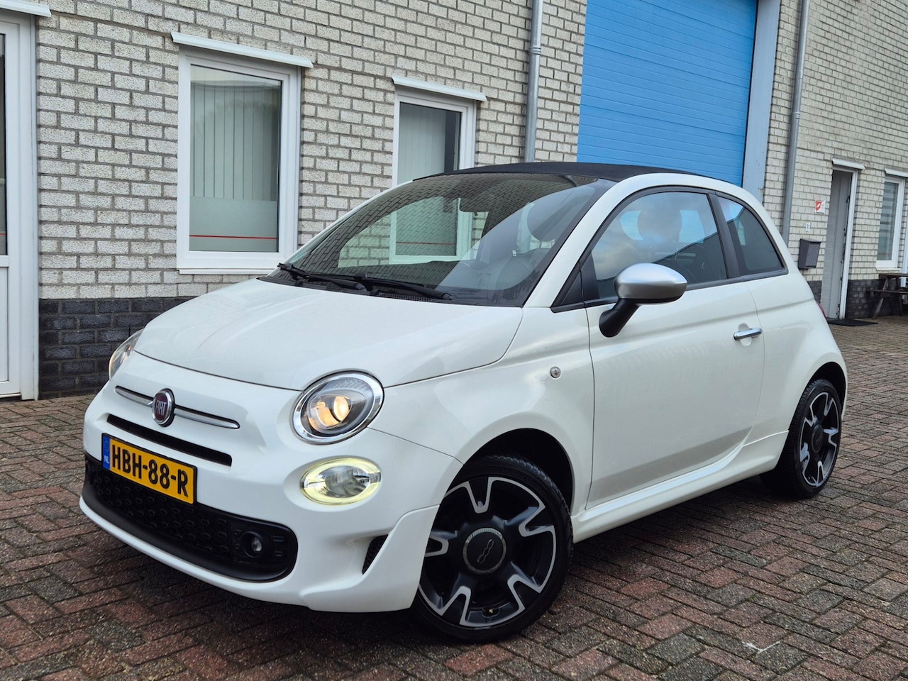 Fiat 500 C - 1.2 Rockstar Airco-Cruise-Leer-Pdc-Carplay-Led - AutoWereld.nl