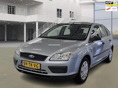 Ford Focus - 1.6-16V Champion