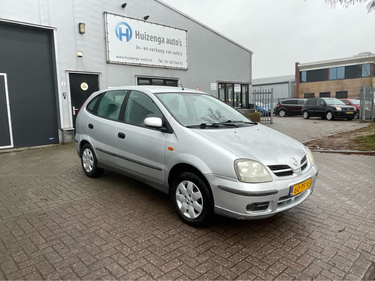 Nissan Almera Tino - 1.8L | Clima| Achteruitrijcamera | Met APK! - AutoWereld.nl