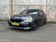 BMW 1-serie - 118i M Pakket/Pano/Headup/Cam/Cruise/Stoelverwarming/Vol