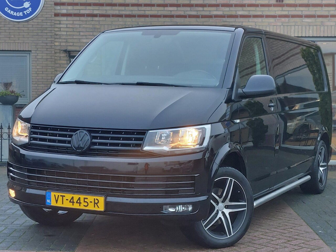 Volkswagen Transporter - 2.0 TDI L2H1 Highline | Leer | Navi | Camera | NAP - AutoWereld.nl