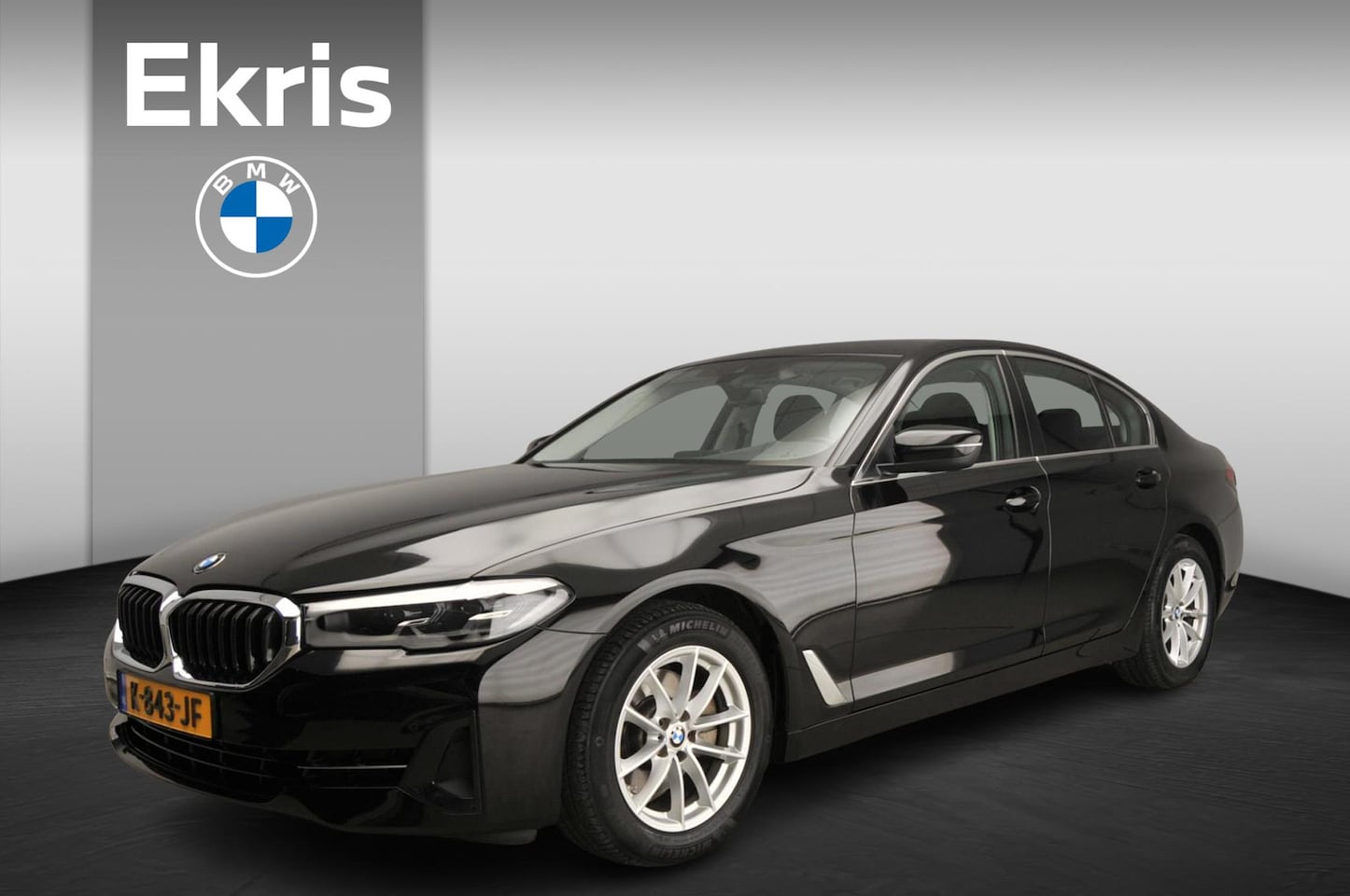 BMW 5-serie - Sedan 520i | LED | Navigatie | trekhaak | Clima | Cruise controle | Chrome line | DAB | Al - AutoWereld.nl