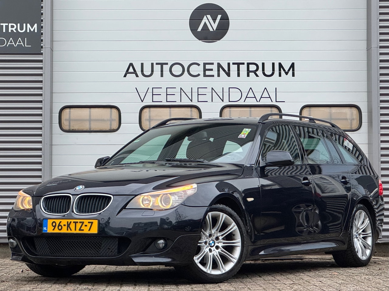 BMW 5-serie Touring - 520i AUT 3X M-SPORT EDITION NL AUTO/NAP/XENON - AutoWereld.nl