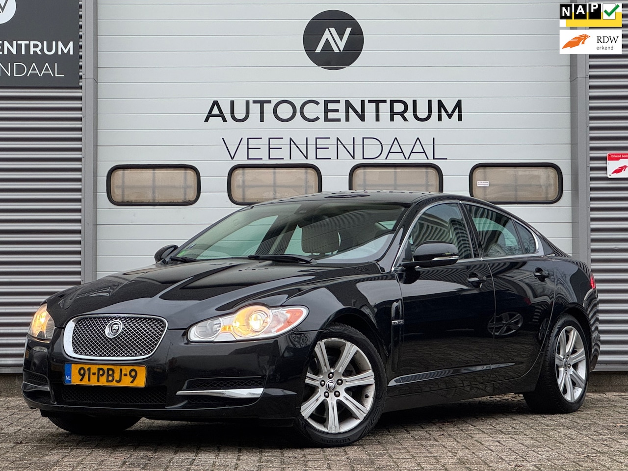 Jaguar XF - 3.0D V6 Luxury 211 PK NL AUTO/NAP/LEDER/NAVI - AutoWereld.nl