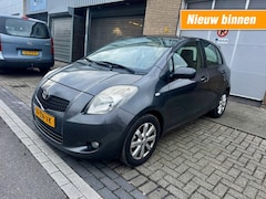 Toyota Yaris - 1.3 VVTi Executive AIRCO LEER VELGEN NAP