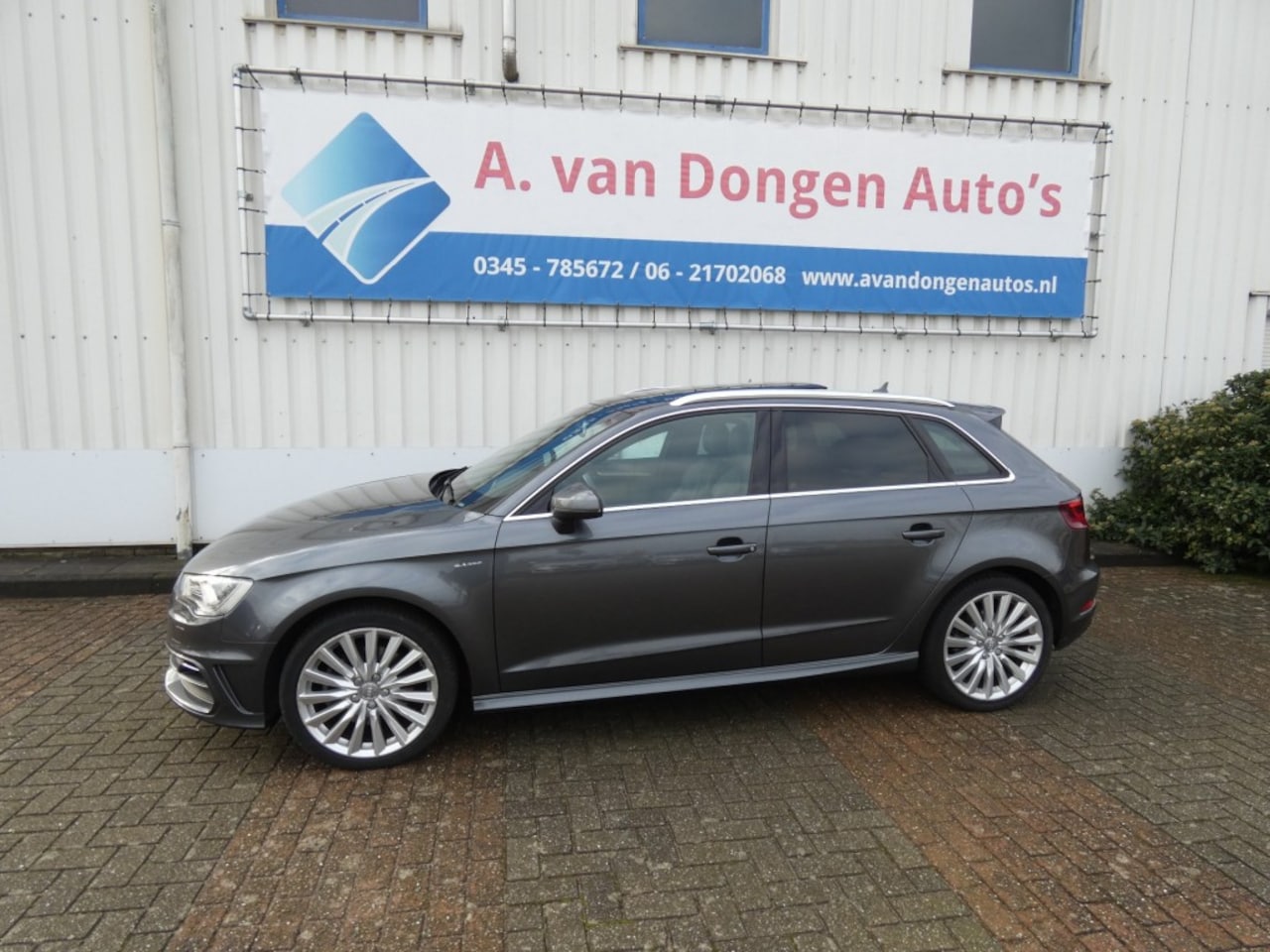 Audi A3 - 1.4 E-TRON S-Line Automaat.Pano.Leer,Navi,Cruise - AutoWereld.nl