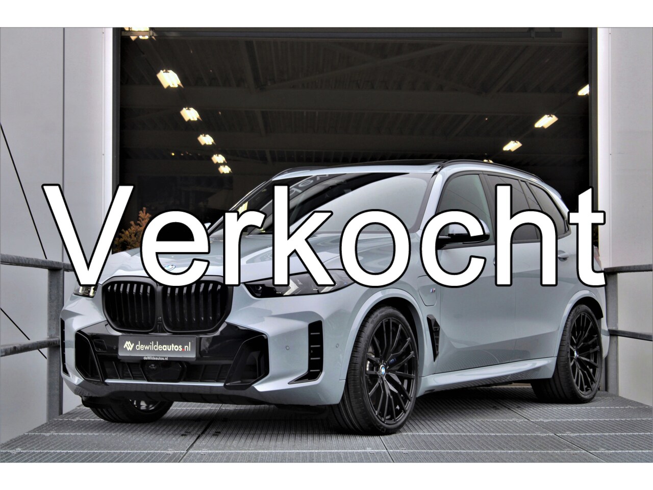 BMW X5 - xDrive50e M-sport 489pk M-seats Pano SkyLounge Massage Trekhaak Harman/Kardon Carbon SoftC - AutoWereld.nl