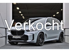 BMW X5 - xDrive50e M-sport 489pk M-seats Pano SkyLounge Massage Trekhaak Harman/Kardon Carbon SoftC