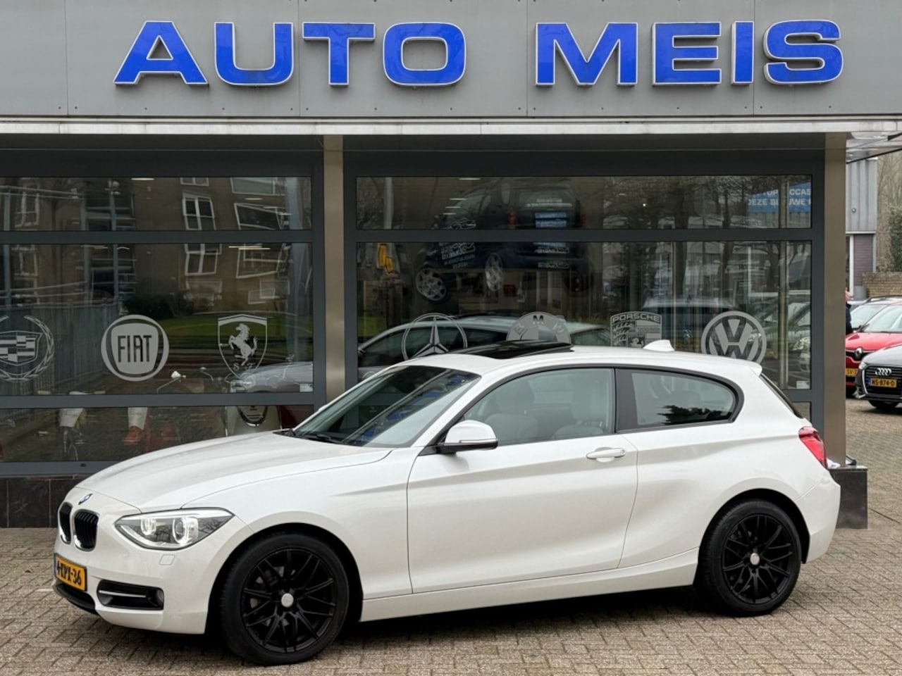 BMW 1-serie - 116i High Executive 116I HIGH EXECUTIVE - AutoWereld.nl