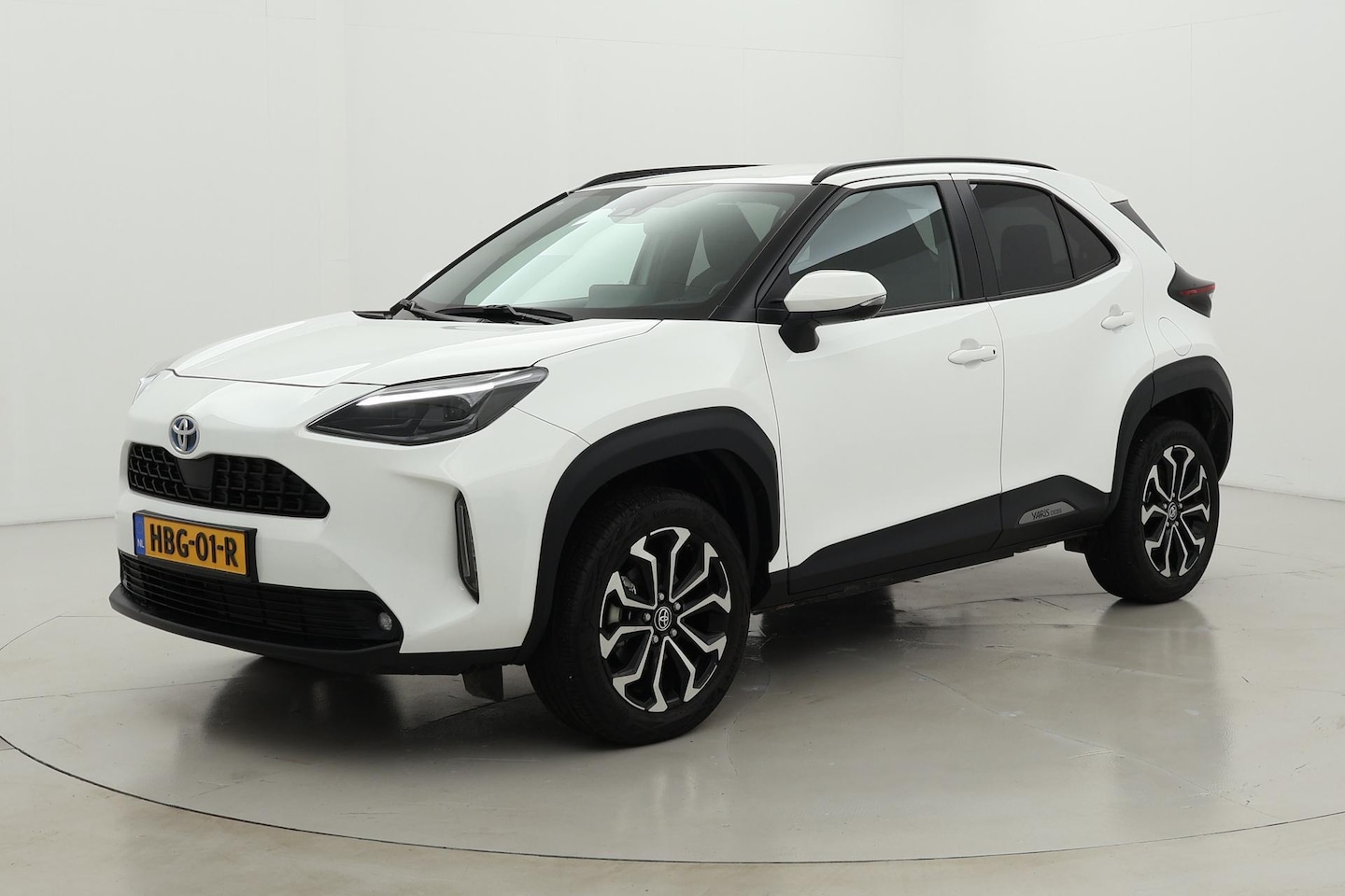 Toyota Yaris Cross - 1.5 Hybrid Dynamic | Navigatie | Apple Carplay / Android Auto - AutoWereld.nl