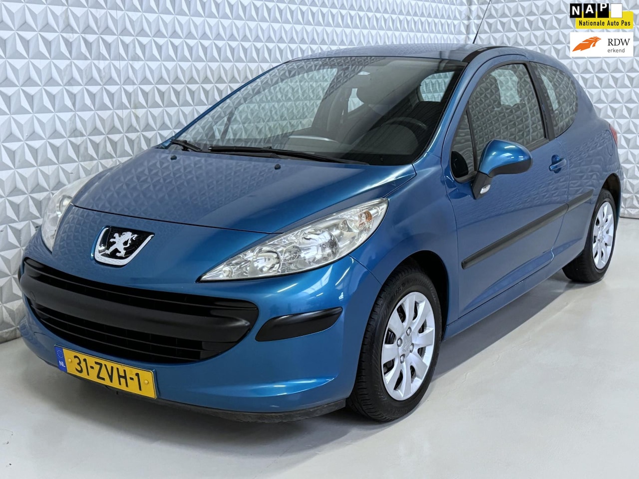 Peugeot 207 - 1.4 XR APK 02-2026 TREKHAAK / 114.000km (2008) - AutoWereld.nl