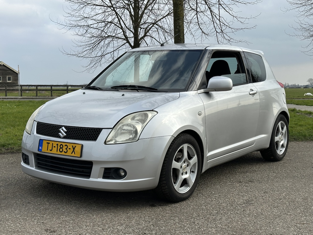 Suzuki Swift - 1.6 Sport Rijdt als nieuw - AutoWereld.nl