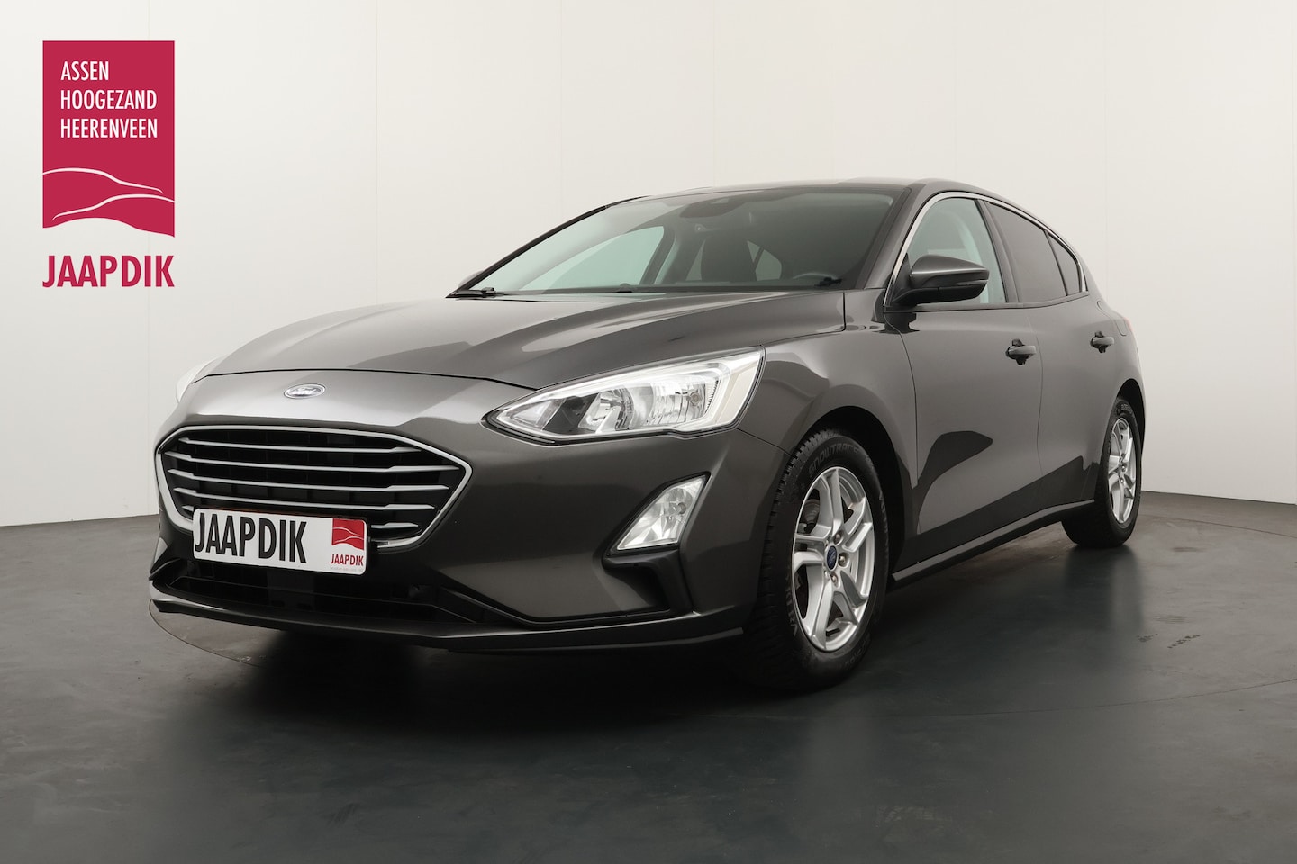 Ford Focus - BWJ 10-2018 | 126PK Titanium Business | CLIMA | NAVI | STOELVERW | CRUISE | PRIVACY GLASS - AutoWereld.nl