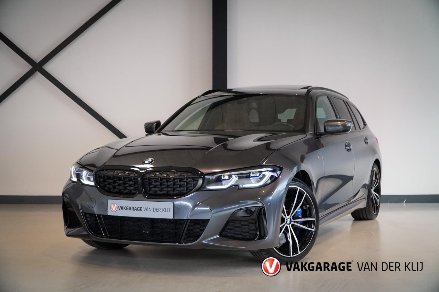 BMW 3-serie Touring - M340i xDrive M-Sport | M-Seats | Panorama | Trekhaak | Laser | Head-Up | Camera | - AutoWereld.nl