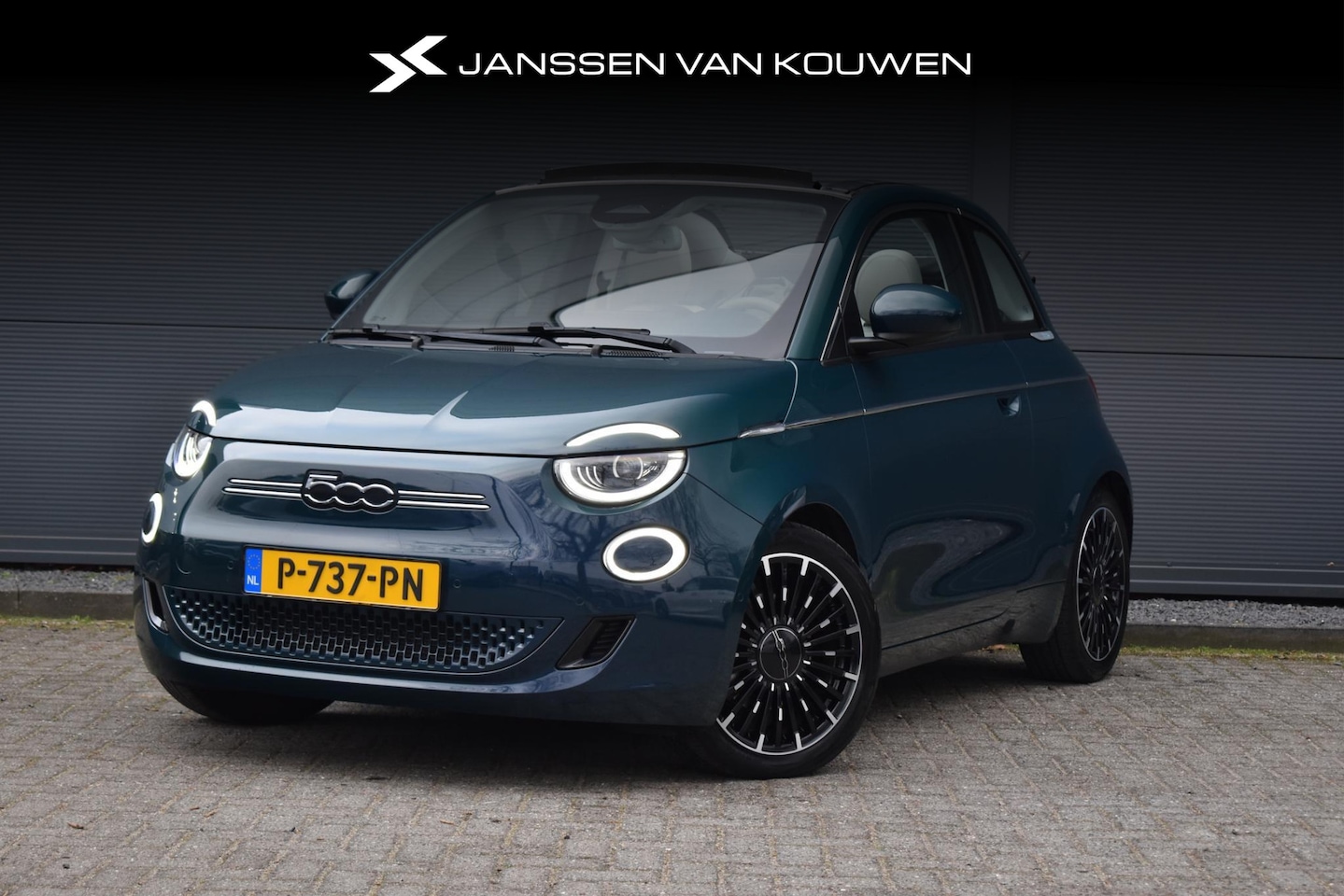 Fiat 500e - CABRIO La Prima 42 kWh SOH 96% / Navigatie / Camera / Carplay - AutoWereld.nl