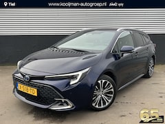 Toyota Corolla Touring Sports - 1.8 Hybrid First Edition Incl: Apple Carplay / Android Auto, 17"LM velgen, Adaptieve Cruis